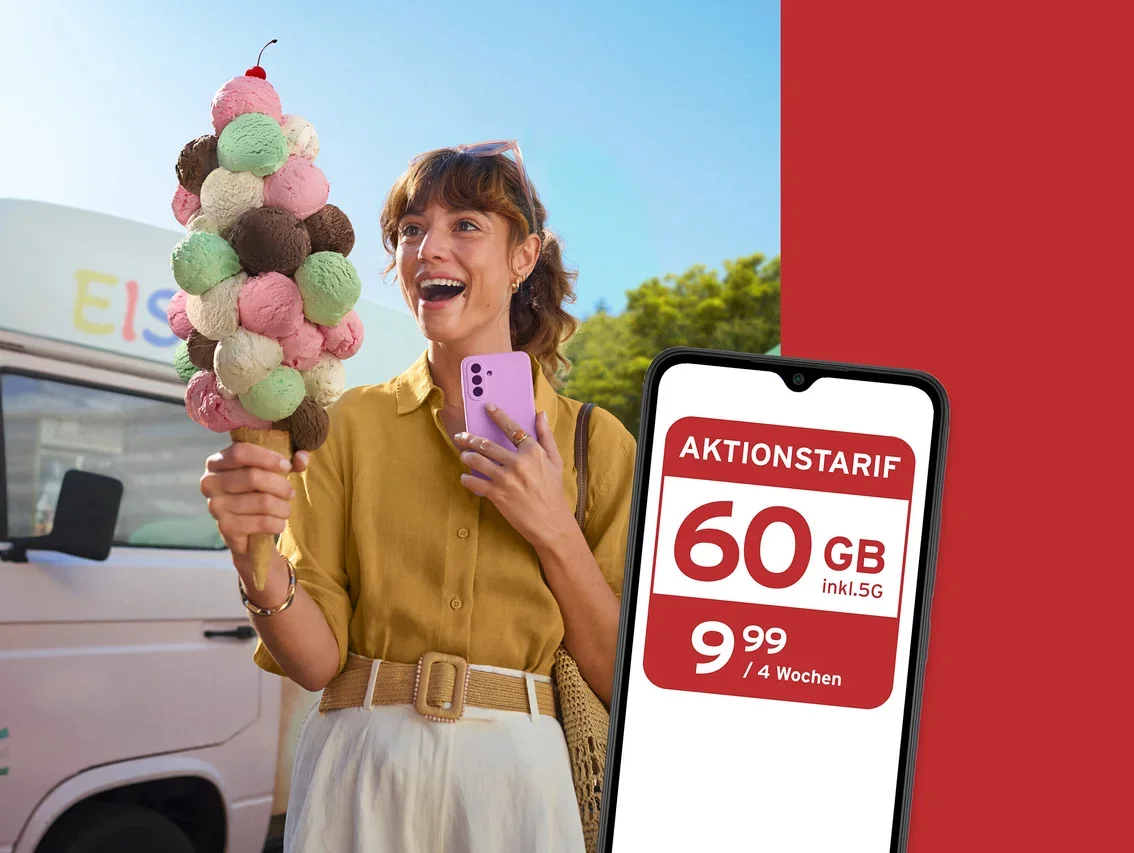 Eine lächelnde Frau hält ein riesiges Eis mit bunten Kugeln und ein lilafarbenes Smartphone vor einem Eiswagen. Rechts ein Smartphone mit einem Aktionstarif: 60 GB inkl. 5G für 9,99 / 4 Wochen.