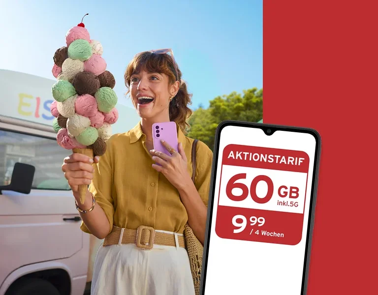 Eine lächelnde Frau hält ein riesiges Eis mit bunten Kugeln und ein lilafarbenes Smartphone vor einem Eiswagen. Rechts ein Smartphone mit einem Aktionstarif: 60 GB inkl. 5G für 9,99 / 4 Wochen.