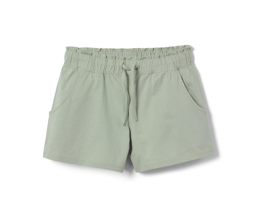 Grüne Shorts aus einem 2er Set Shorts.
