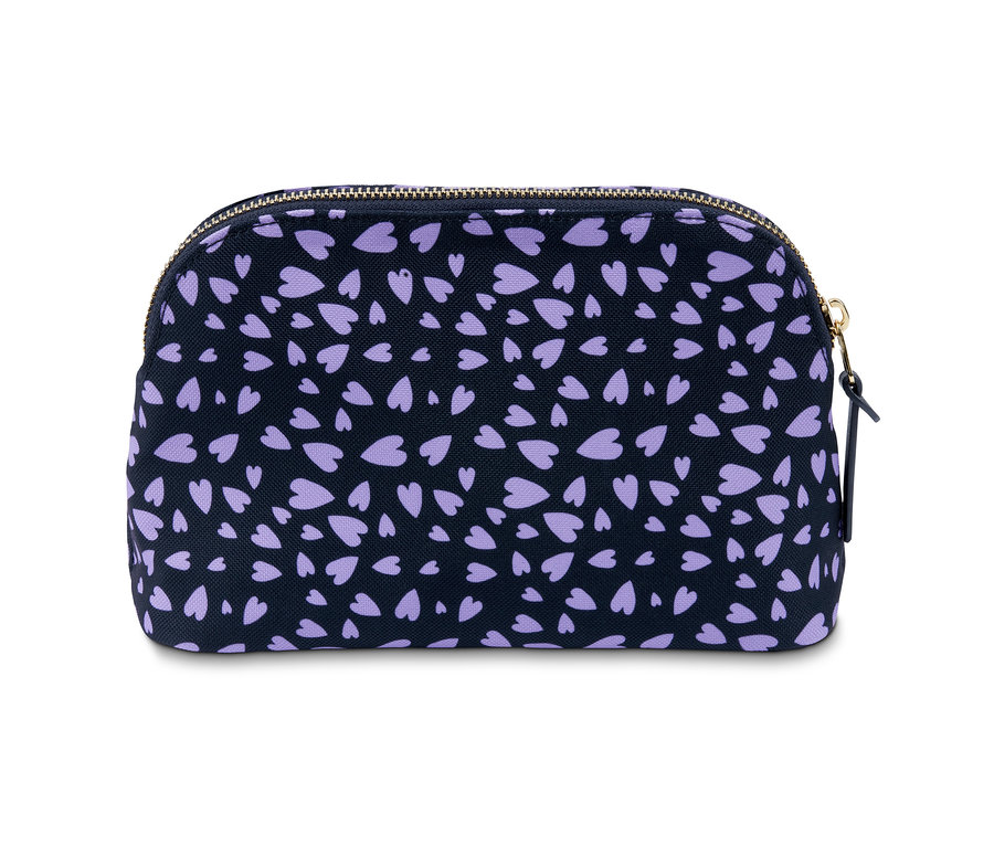 Eine Kosmetiktasche mit einem dunkelblauen Hintergrund und hellvioletten Herzen.