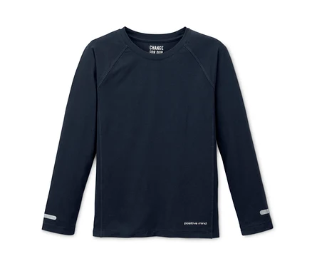 Ein dunkelblaues Funktionsshirt aus recyceltem Material mit langen Ärmeln liegt auf einem weißen Hintergrund.