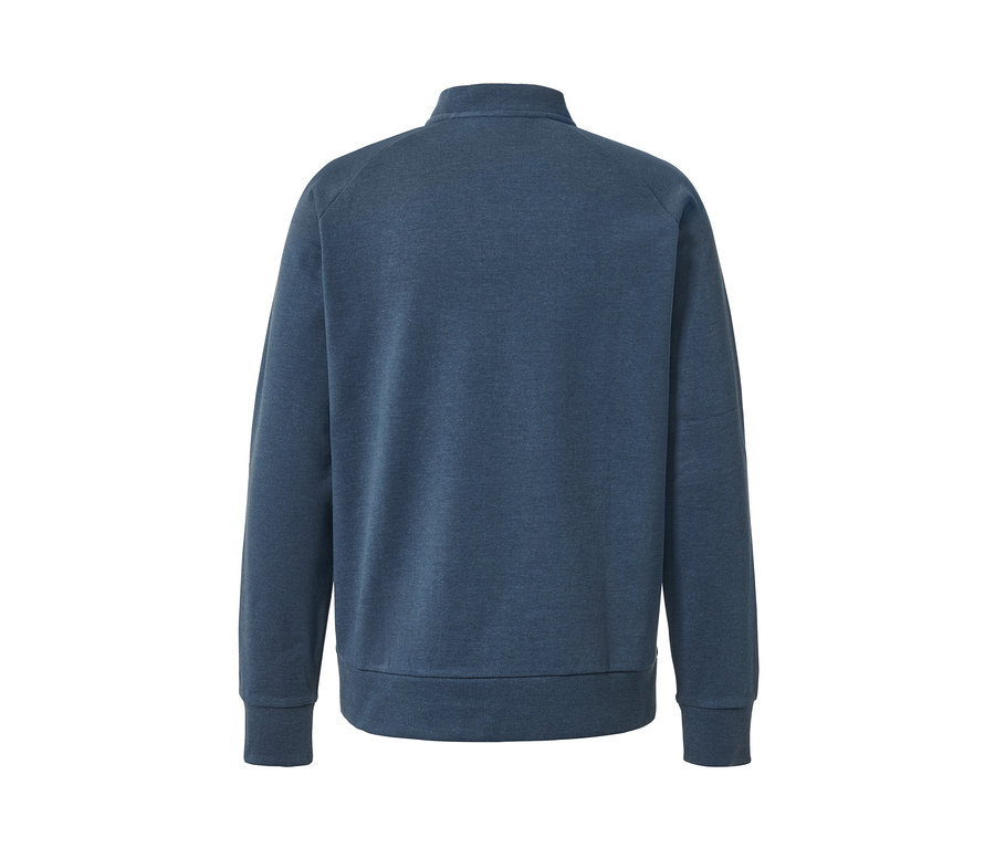 Blauer Hausanzug von hinten.