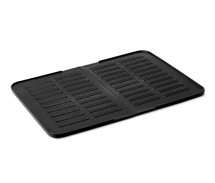 Schwarzes Silikon-Backblech mit perforierter Oberfläche.