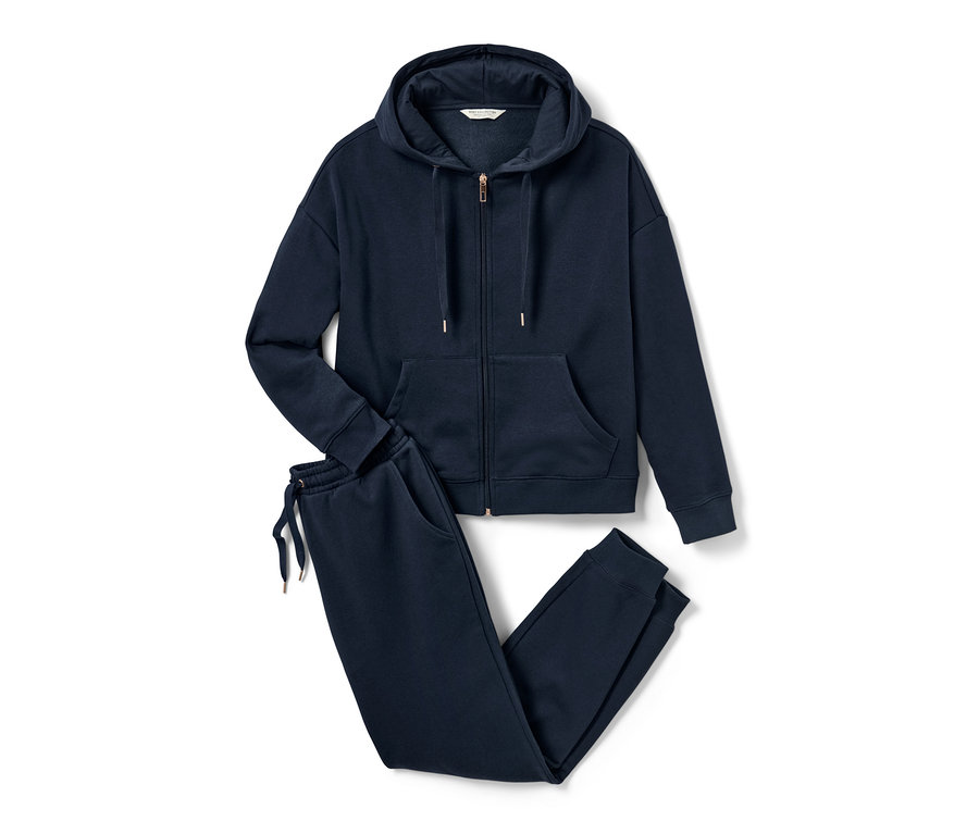 Marineblauer Hausanzug mit Kapuzenreißverschluss und passender Jogginghose.