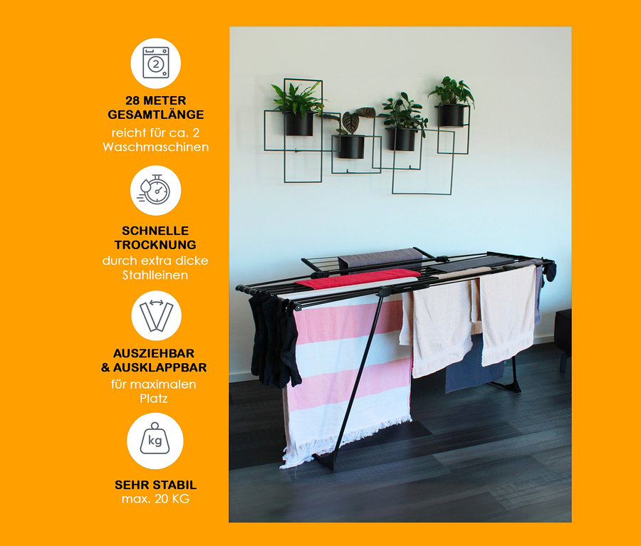 Schwarzer Teleskop-Wäscheständer »Ultra« mit verschiedenfarbiger Wäsche.