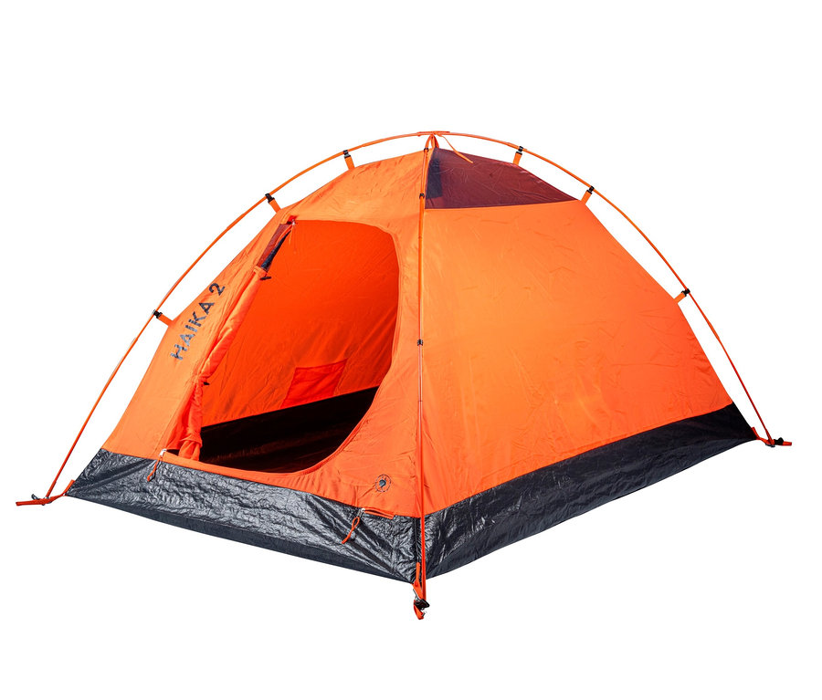 Ein orangefarbenes Tambu 2-Personen-Kuppelzelt »HAIKA 2» mit schwarzem Boden.
