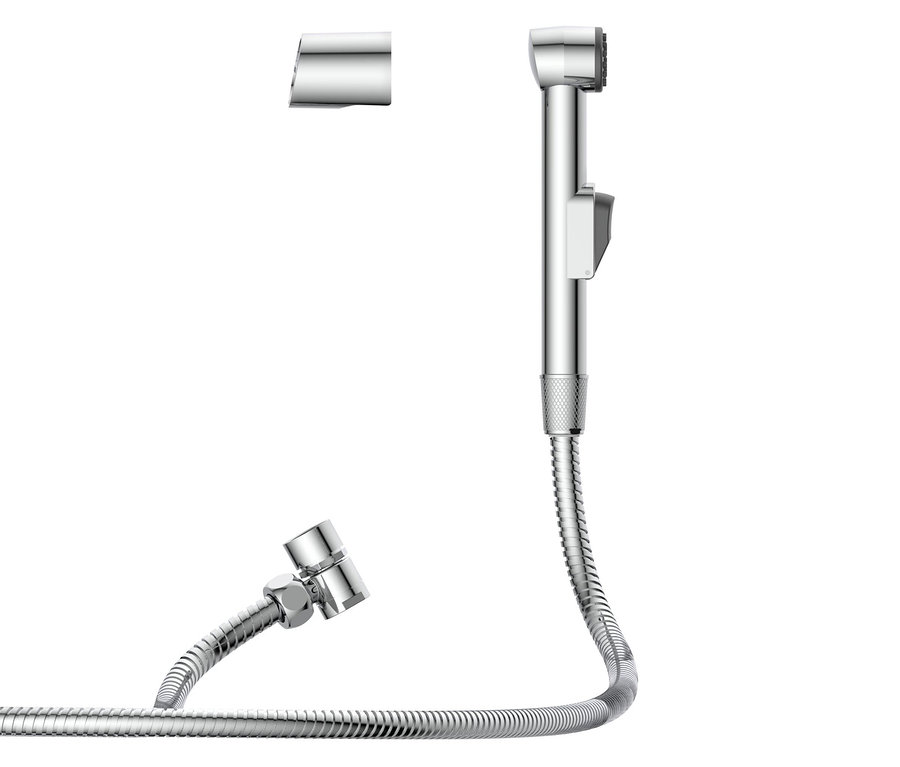 Bidetdusche mit silbernem Schlauch und Halterung.