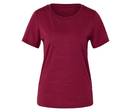 Ein schlichtes, kurzärmeliges T-Shirt mit Rundhalsausschnitt in tiefroter Farbe, auf weißem Hintergrund.