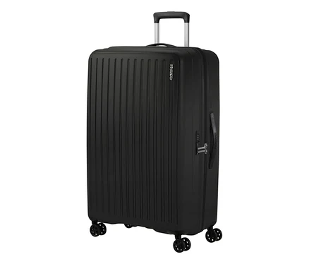 Großer American Tourister »Rejoy Spinner« Koffer in True Black mit geriffelter Oberfläche, ausziehbarem Griff und vier Doppelrollen.