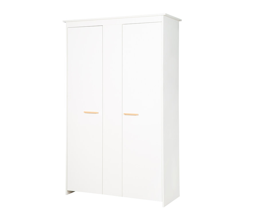 Weißer roba Anton Kleiderschrank mit Holzgriffen.
