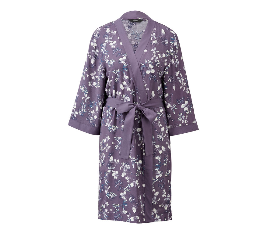 Lila Kimono-Morgenmantel mit Blumenmuster und Gürtel.
