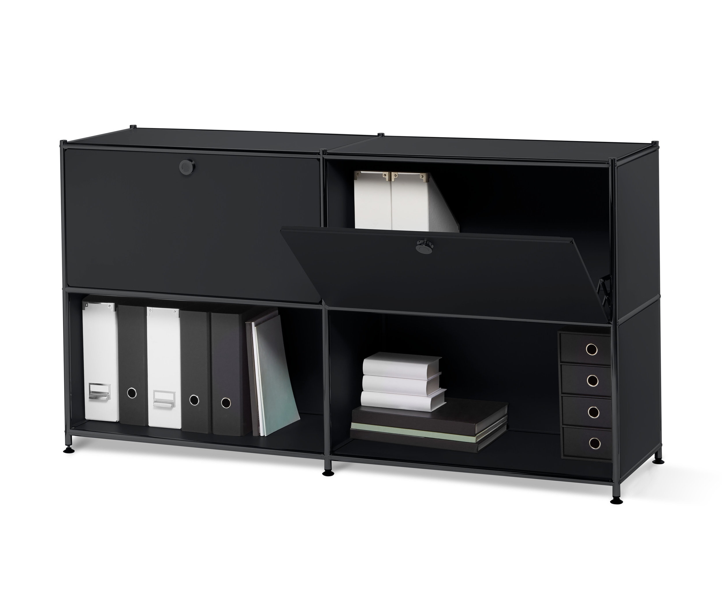 Schwarzes Sideboard Metall »CN3« mit 2 versetzbaren Klappenfächern und Regalen mit Büchern und Ordnern.