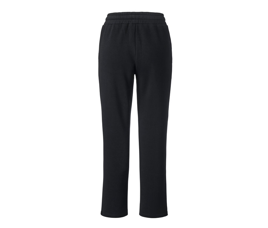 Schwarze Joggpants.