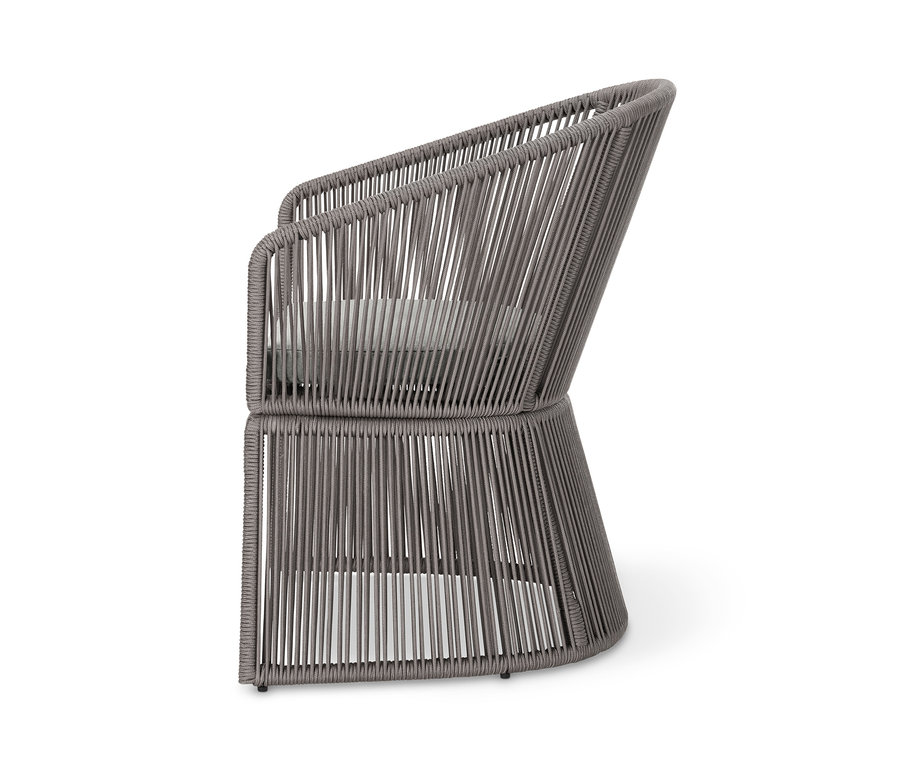 Grauer Dining-Sessel mit Textilgeflecht.