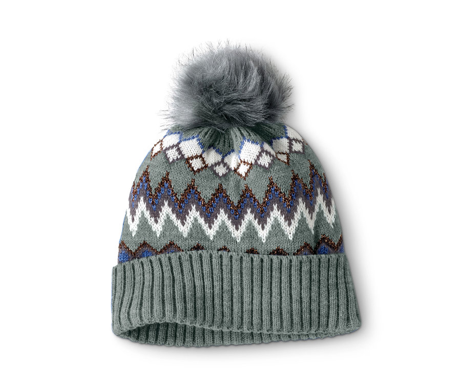 Graue Strickmütze mit Muster und Bommel.
