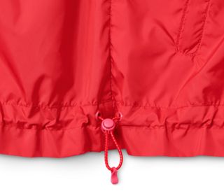 Detailaufnahme einer roten Windbreaker.