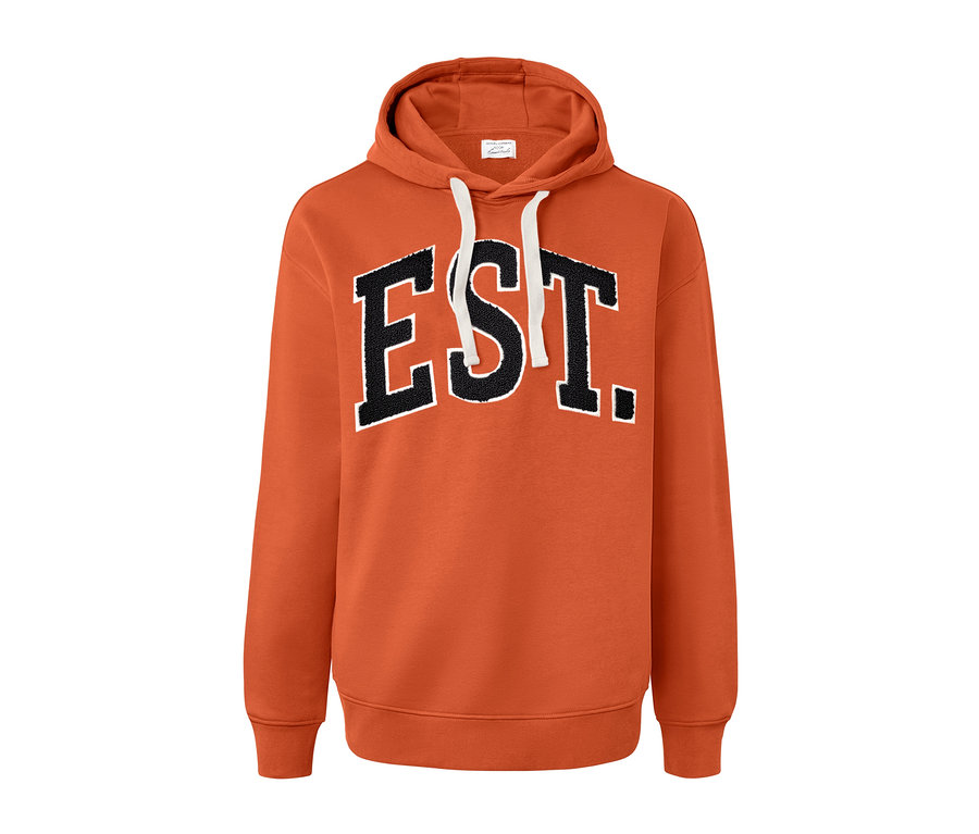 Orangefarbener Hoodie mit der Aufschrift EST.