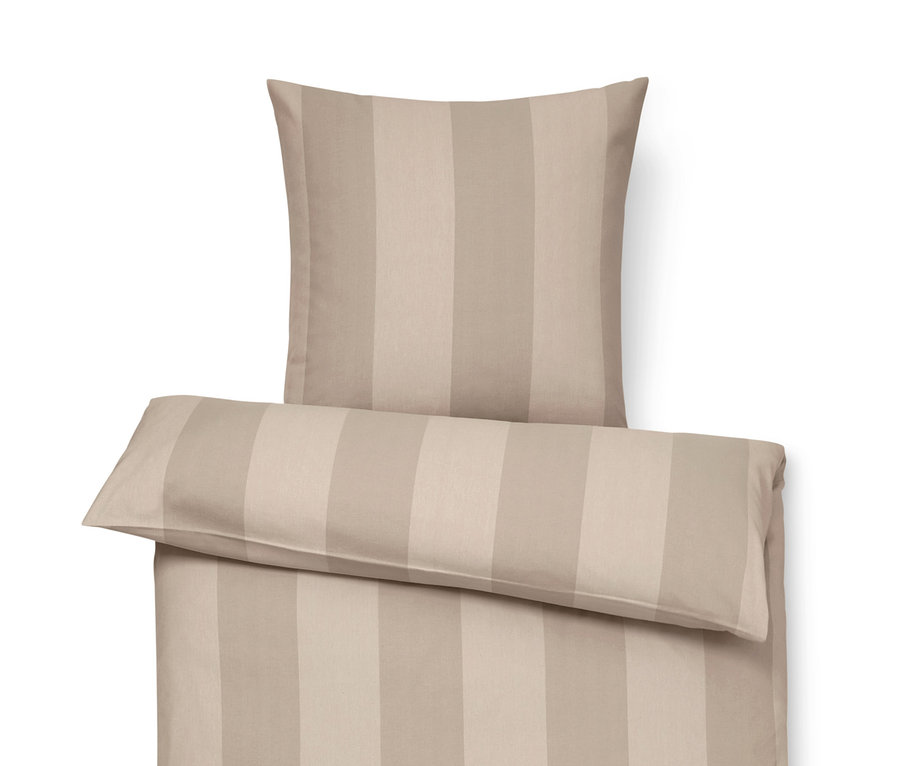 Beige gestreifte Premium-Edelflanell-Bettwäsche in Normalgröße mit Kissenbezug oben.