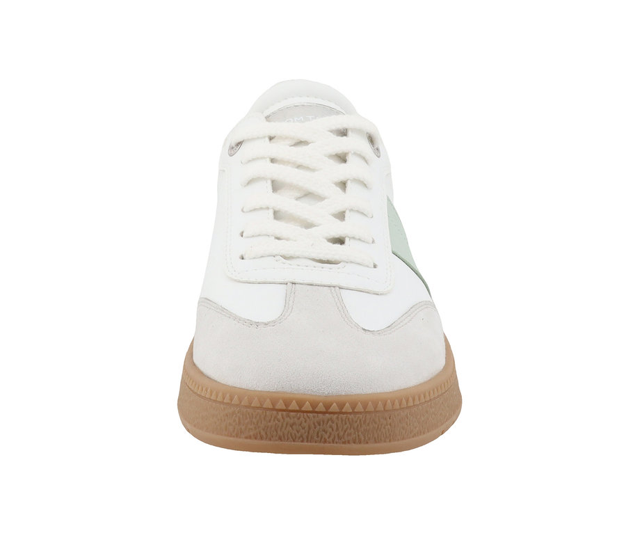 Detailaufnahme eines weiß-mintfarbenen Tom Tailor Sneaker PU.
