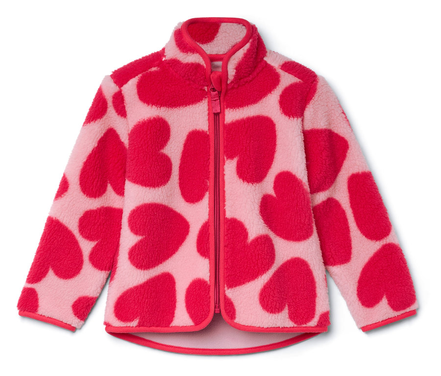 Rosa Fleecejacke mit Reißverschluss und roten Herzen.