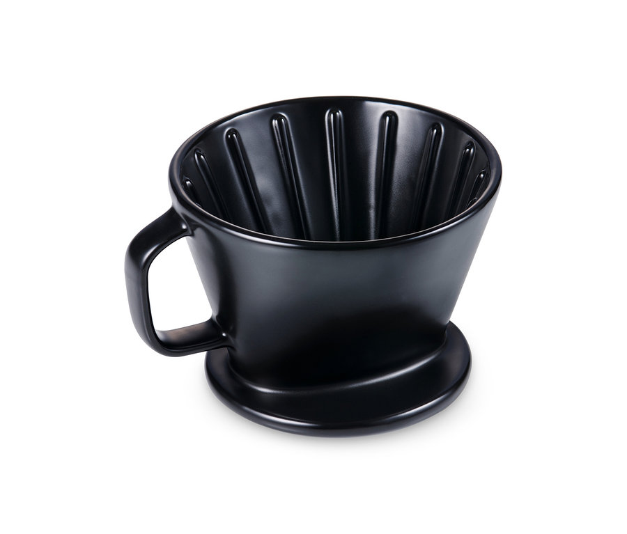 Detailaufnahme von einem schwarzen Kaffee Handfilter in Größe 2.