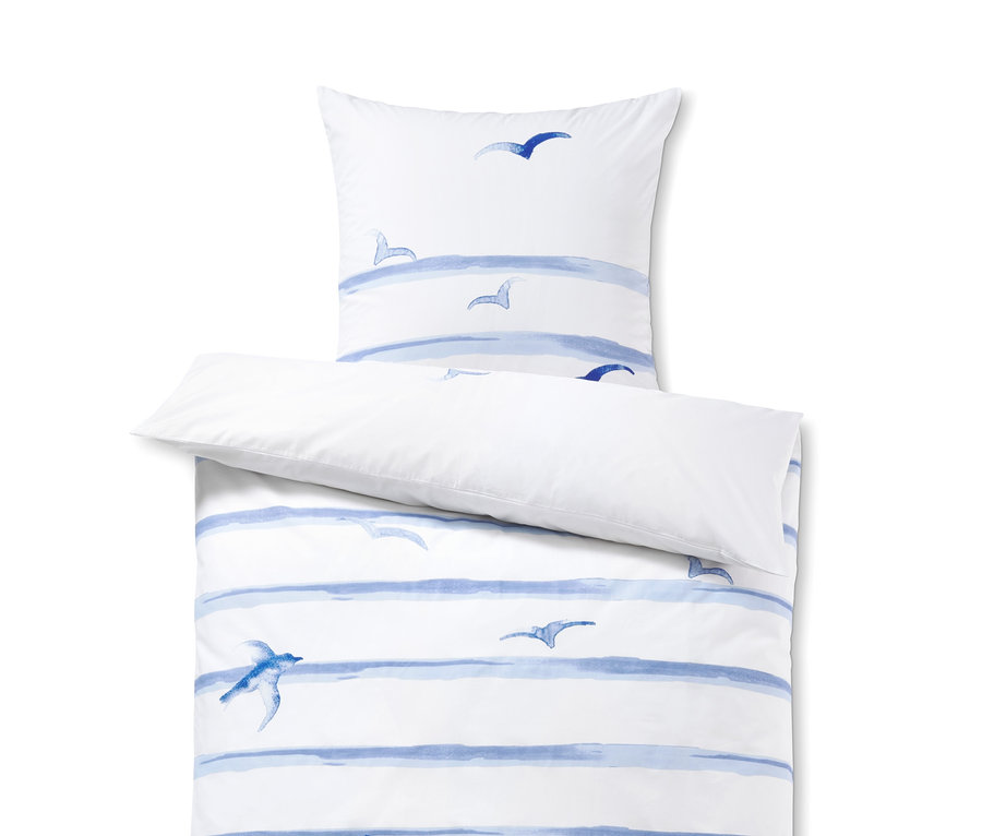 Weiße Perkal-Bettwäsche Normalgröße mit blauen Streifen und Vogelmuster.