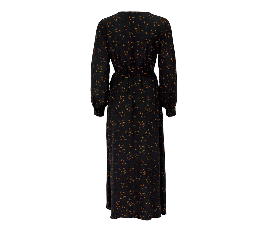 Ein langärmliges Wickelkleid mit Blumenmuster.