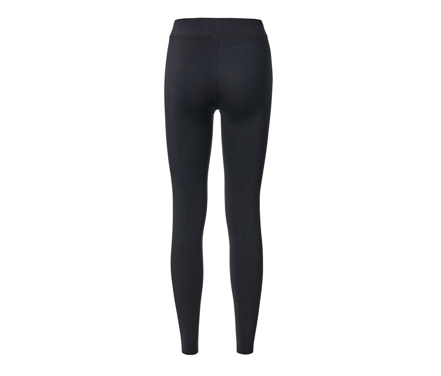 Schwarze Sporttight von hinten.