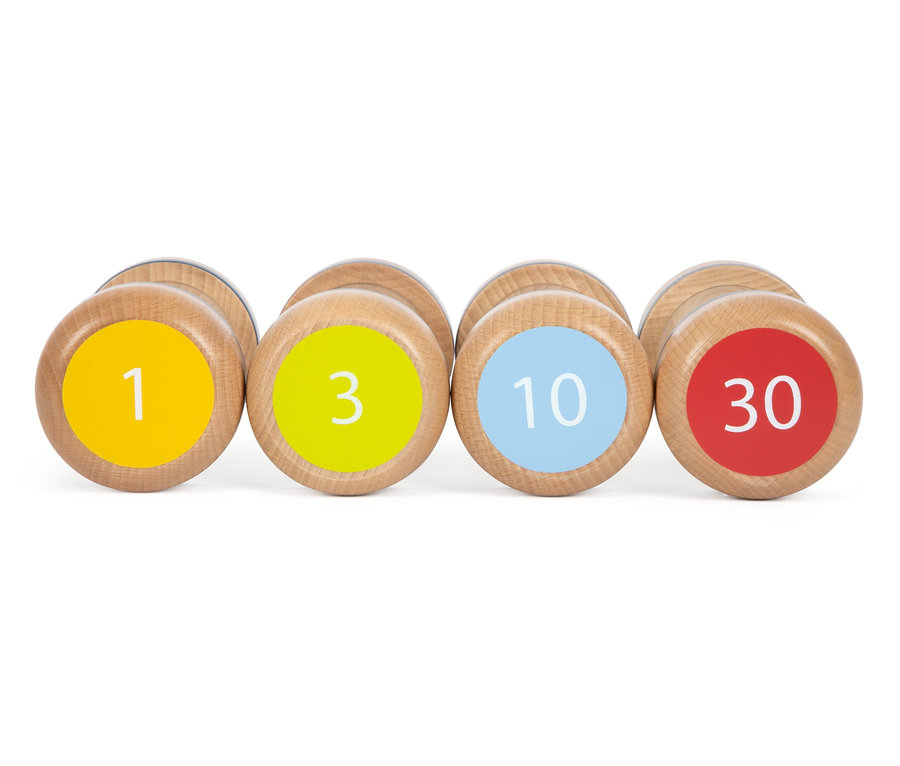 Vier hölzerne Sanduhren des small foot Sanduhren-Set XL »Educate« mit den Zahlen 1, 3, 10 und 30.