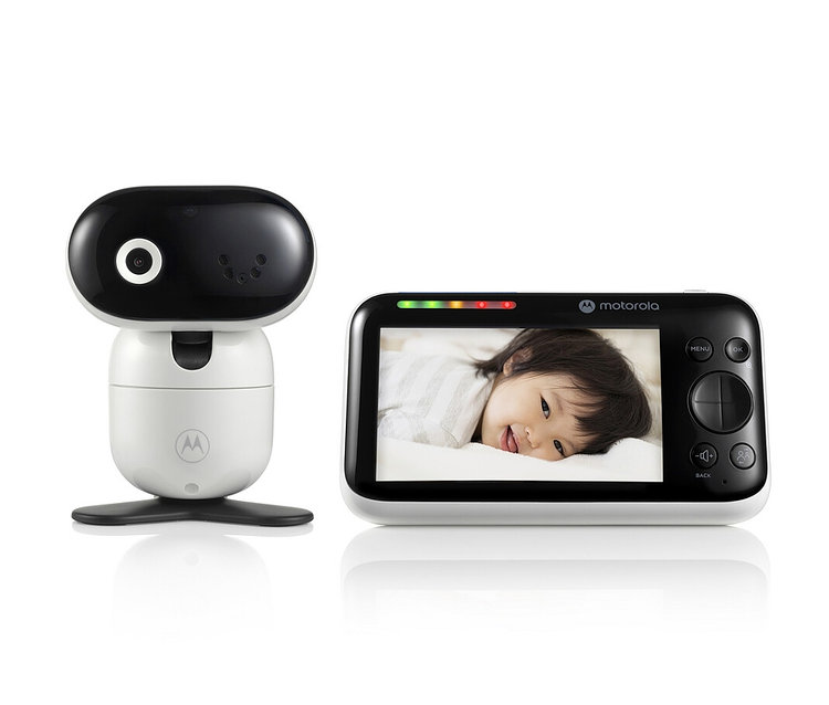 Schwarz-weißes WiFi-Video-Babyphone »PIP1610« mit Kind auf dem Bildschirm.