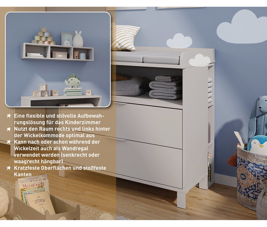 Helles Kinderzimmer mit einer grauen Wickelkommode und einem Unterstell-/Wandregal »Alkmaar« an der Wand.