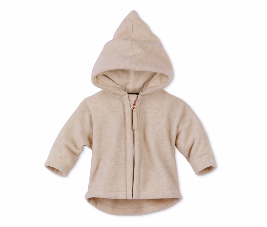 Beige Microfleecejacke aus recyceltem Material mit Kapuze und Reißverschluss.