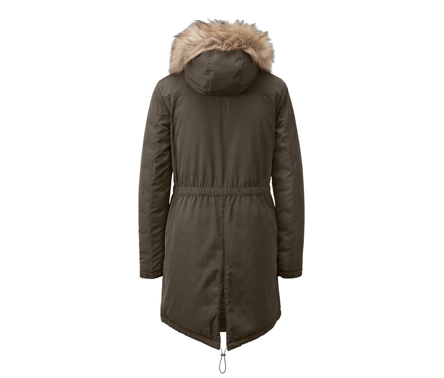 Khakifarbener Parka mit Kapuze mit Fellrand, Rückansicht.