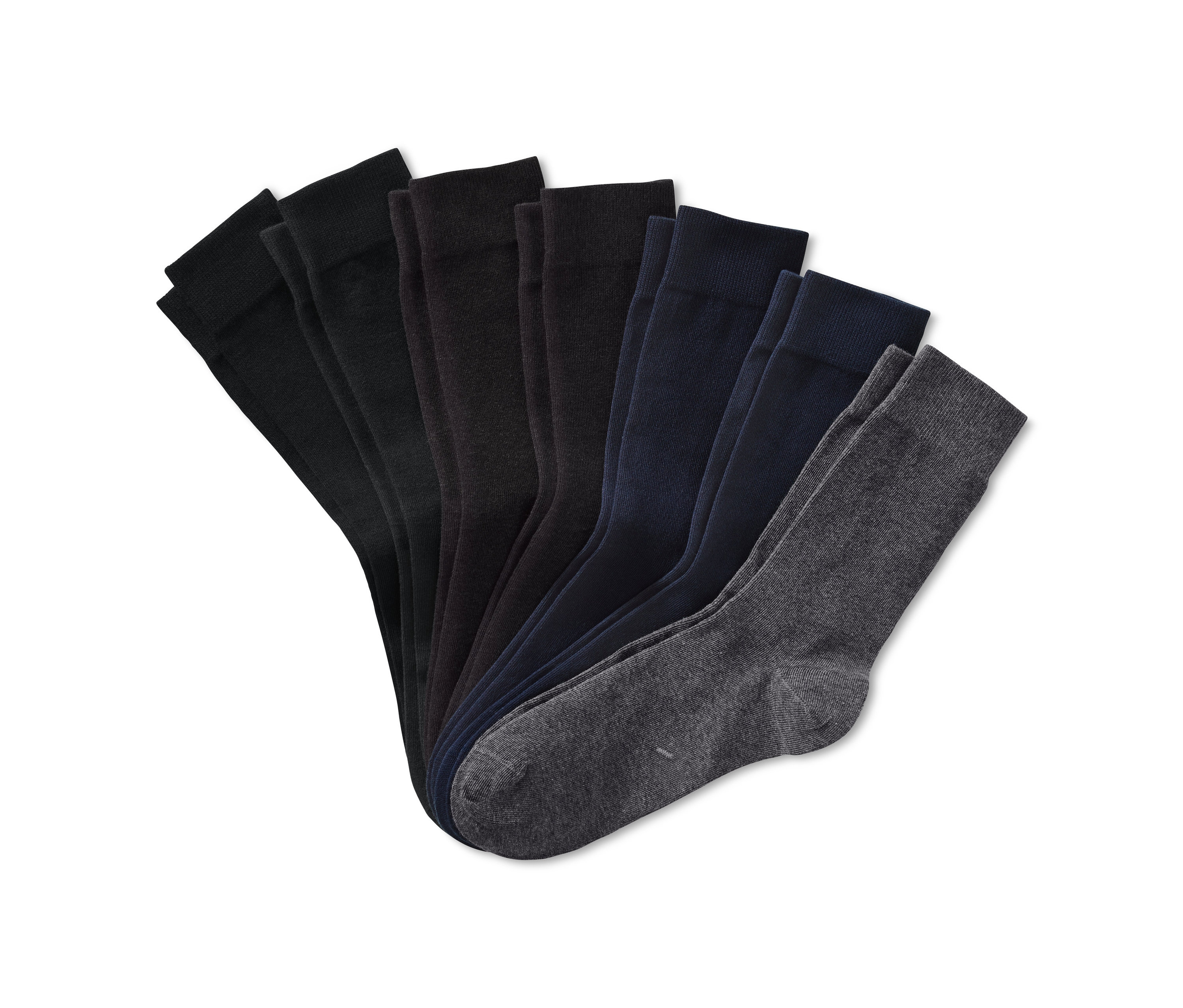 Sieben Paar Socken in verschiedenen Farben auf weißem Hintergrund.