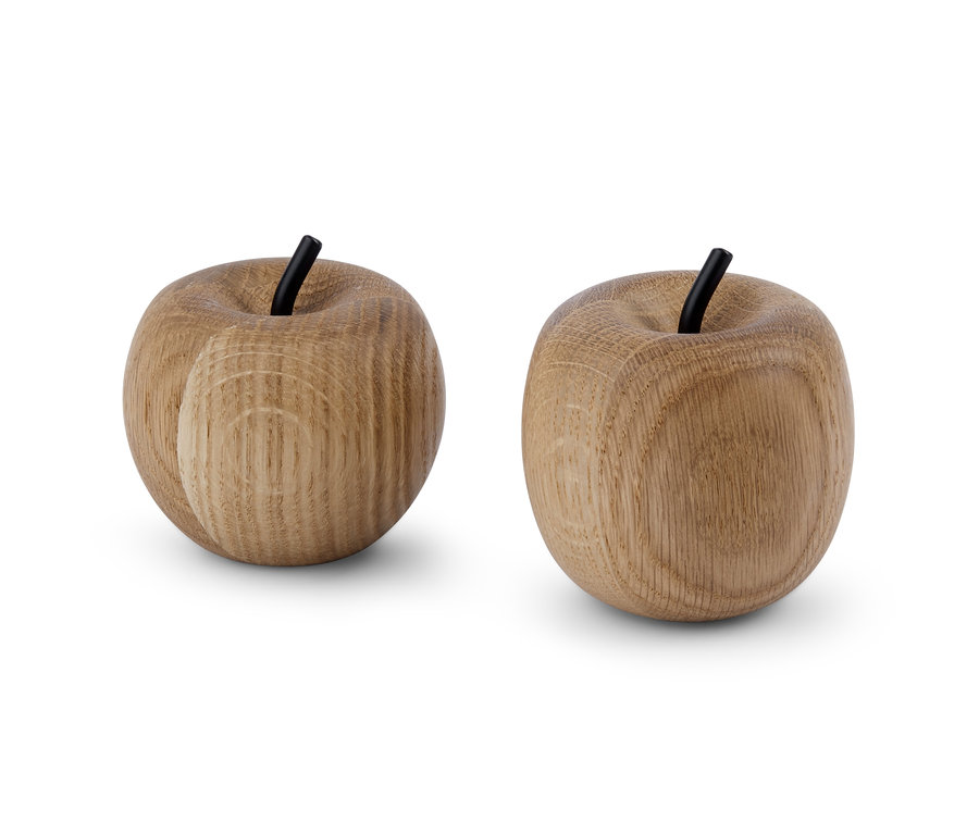 Zwei Deko-Äpfel.