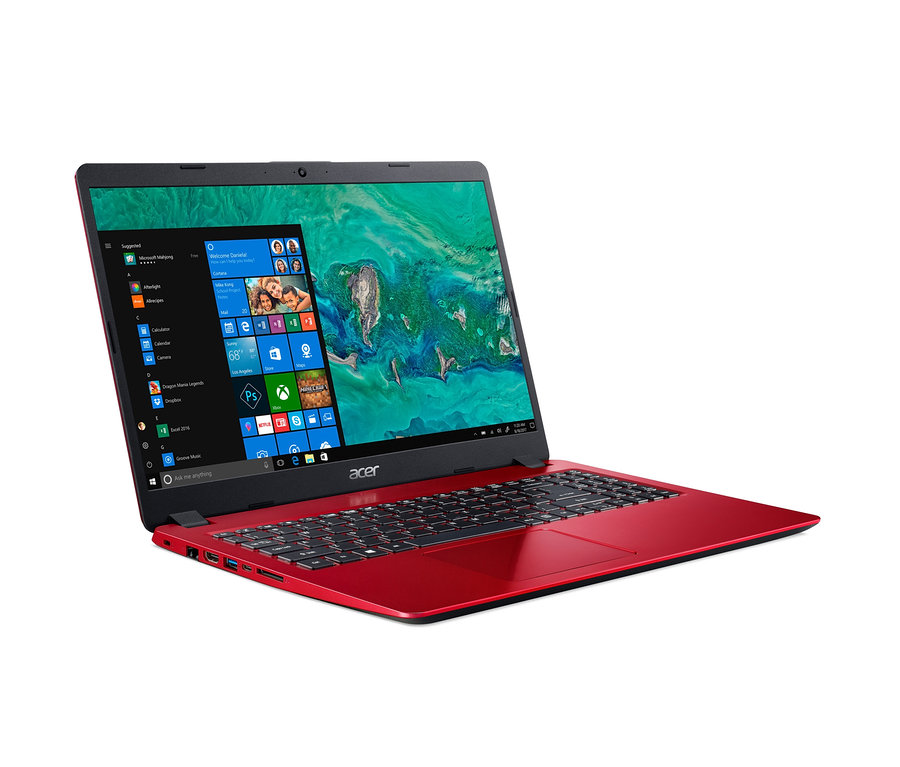 Ein rotes Acer Aspire 5 (A515-52) Notebook mit schwarzer Tastatur und einem Bildschirm, der den Windows-Desktop anzeigt.