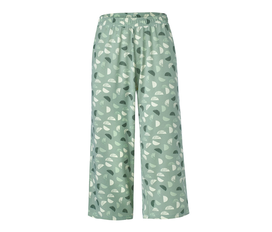 Eine grüne 3/4-Pyjamahose mit geometrischem Muster.