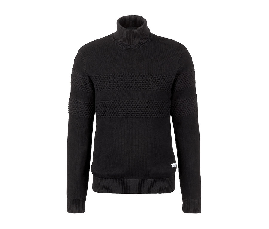 Schwarzer Rollkragenpullover.