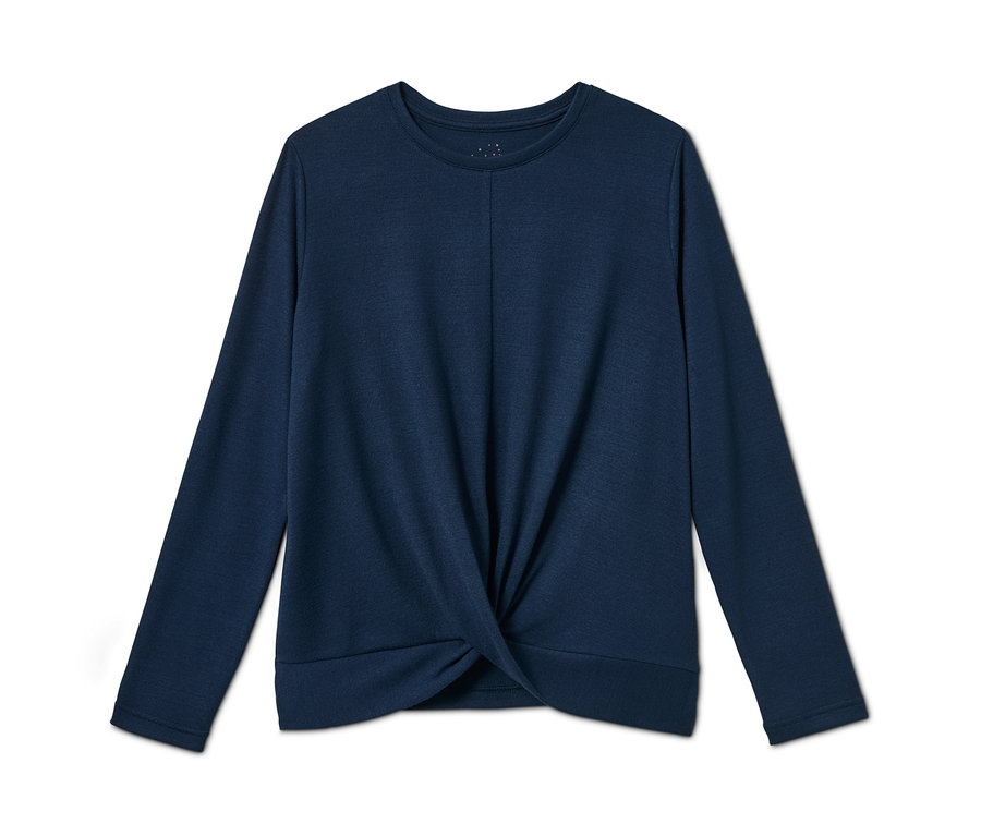 Marineblaues Langarmshirt mit Knoten am Bauch, Teil eines Lounge-Kombis.