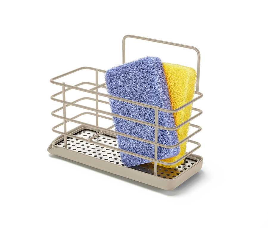 Ein blauer und ein gelber Schwamm in einem Spülutensilienständer aus Metall.
