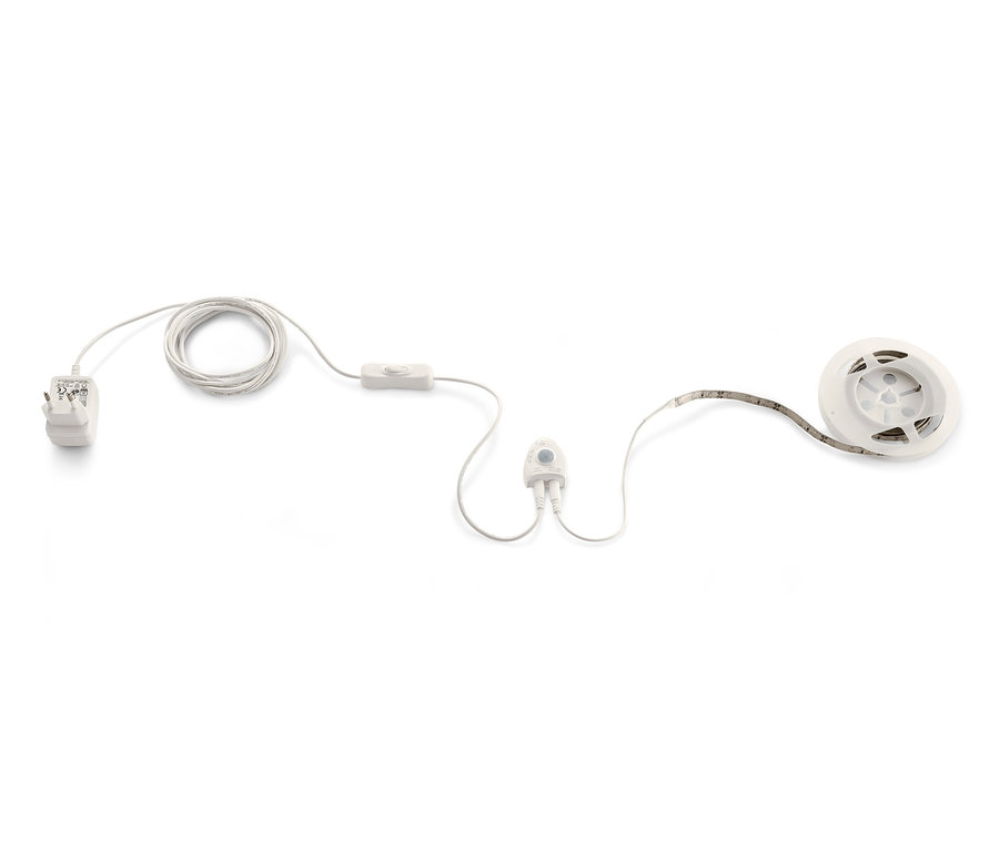 Eine LED-Lichtleiste, ca. 2 m lang, mit Netzteil, Schalter und aufgerollter Leiste.