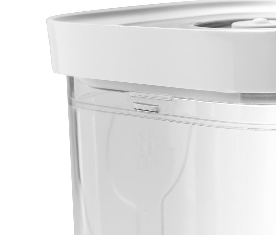 Detailansicht eines transparenten ZWILLING FRESH &amp; SAVE CUBE Starter-Sets, S, 6-teilig, mit weißem Deckel.