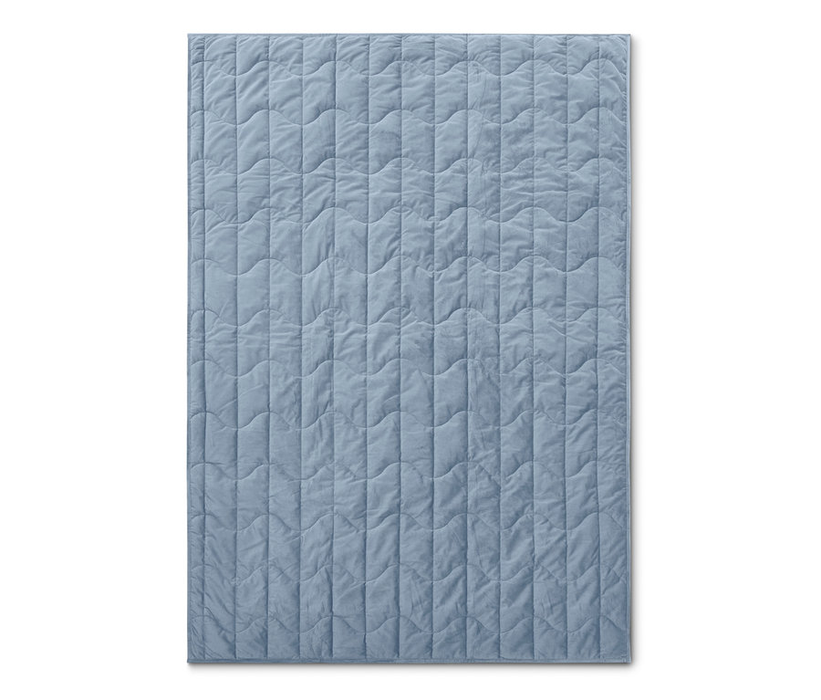 Eine blaue Entspannungs-Gewichtsdecke, 8 kg und 6 kg.