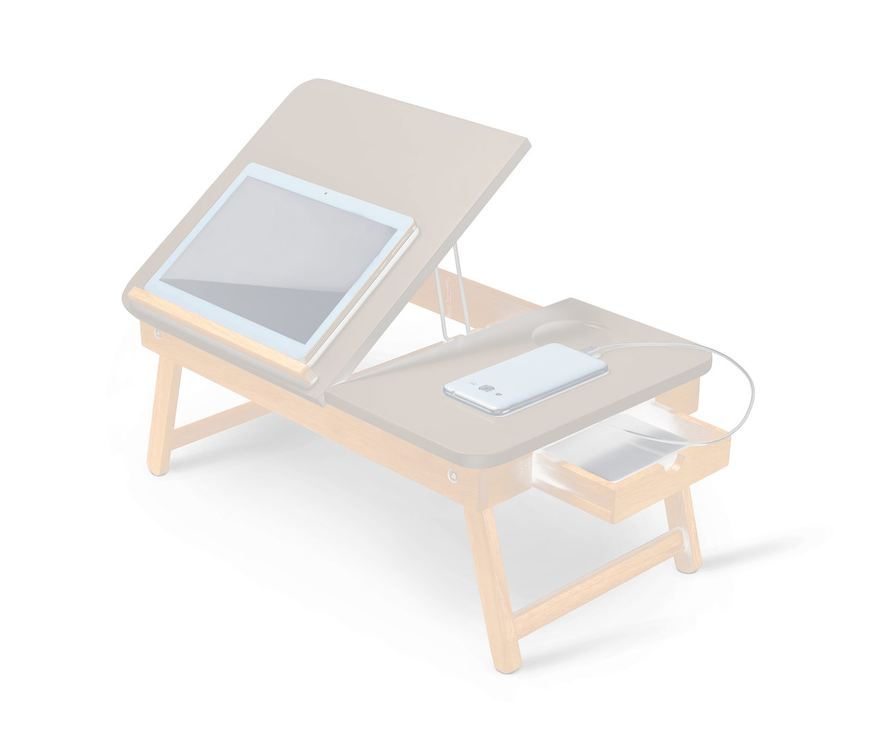 Auf einem Betttisch liegen ein Tablet und ein aufladendes Handy.