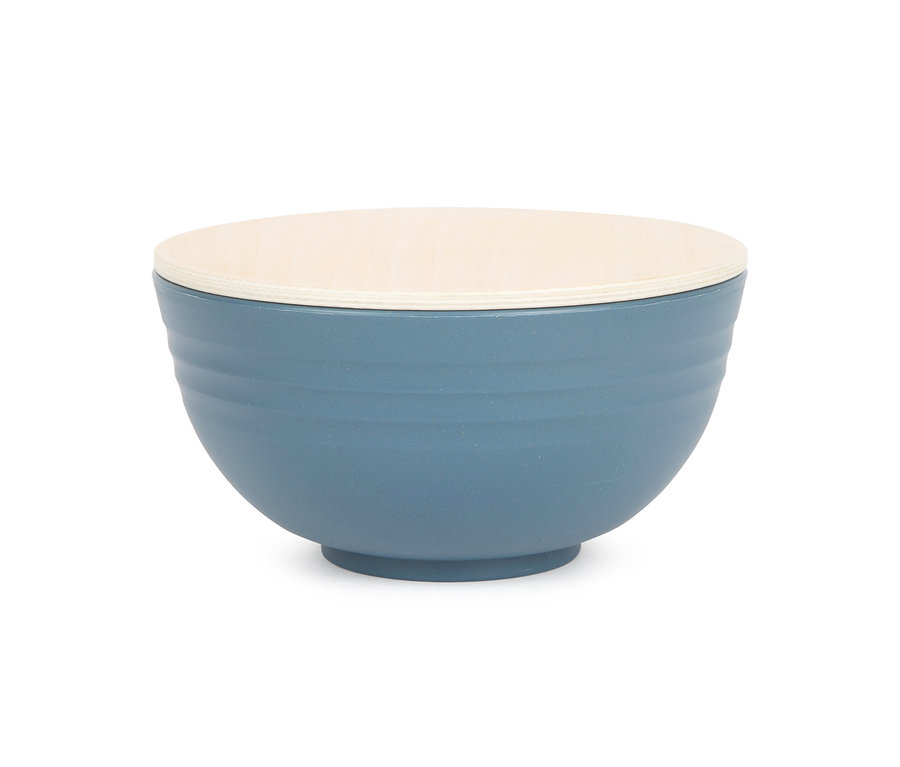 Eine blaue Schüssel mit hellem Deckel.