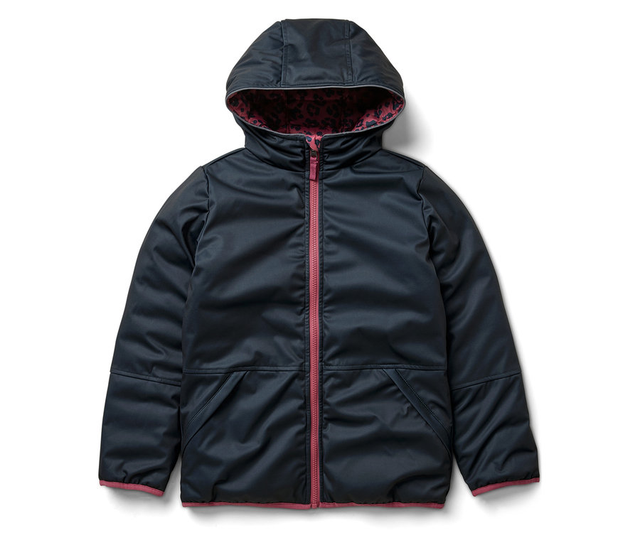 Marineblaue 2-in-1-Kinder-Softshell- und Steppjacke mit Kapuze und pinkem Reißverschluss.