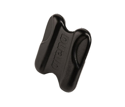 Schwarze arena Schwimmhilfe Pull Kick II auf weißem Hintergrund.