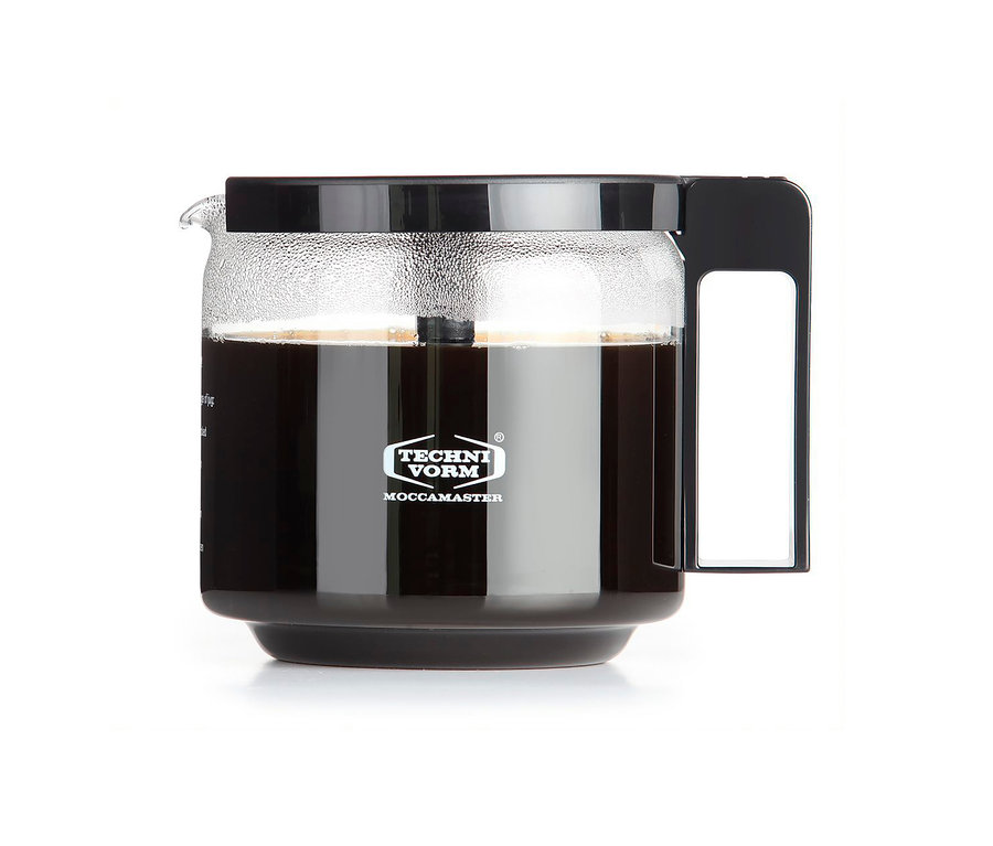 Glaskaraffe mit schwarzem Kaffee und schwarzem Griff.