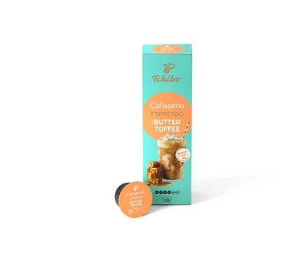 Eine Packung Cafissimo Flavoured Espresso - Buttertoffee 10 Kapseln steht neben zwei einzelnen Kapseln.
