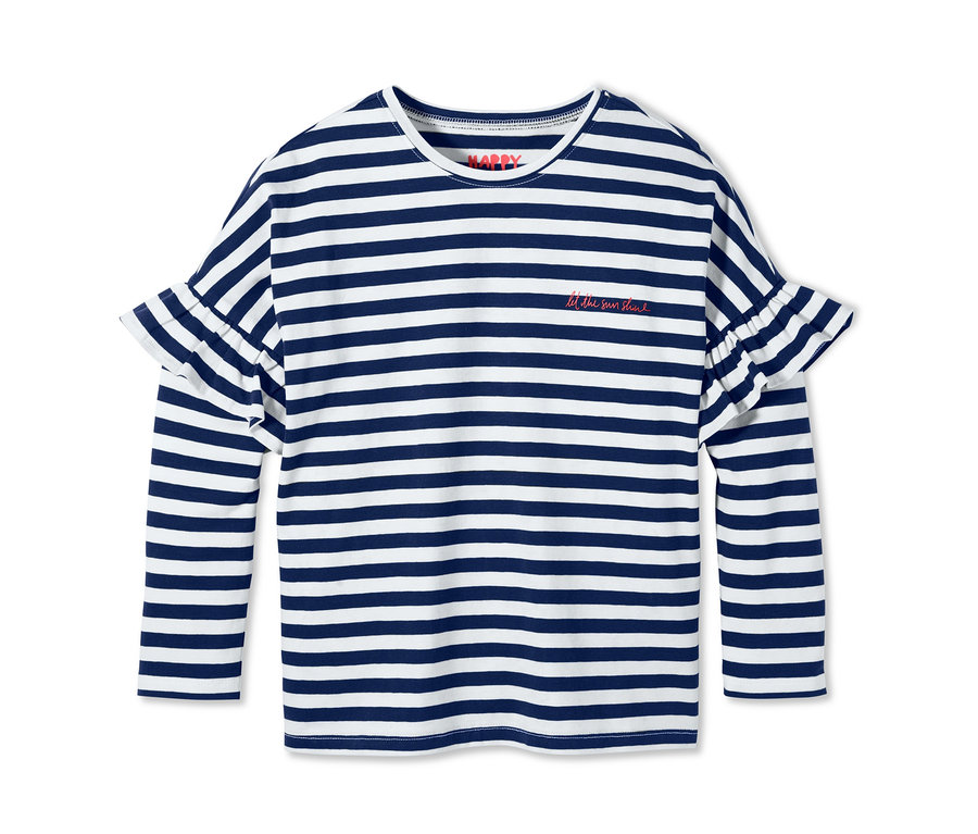 Gestreiftes Langarmshirt mit überschnittenen Ärmeln auf weißem Hintergrund.